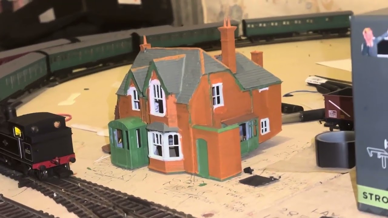 All EFE IOW coaches running on separate appropriate haulage- Terrier tank& 02 Tanks.  