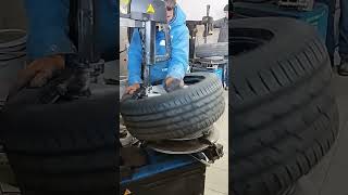 Собираем колесо 235/55R18 #1million #car #best #шиномонтаж #колесо #change tires #tires