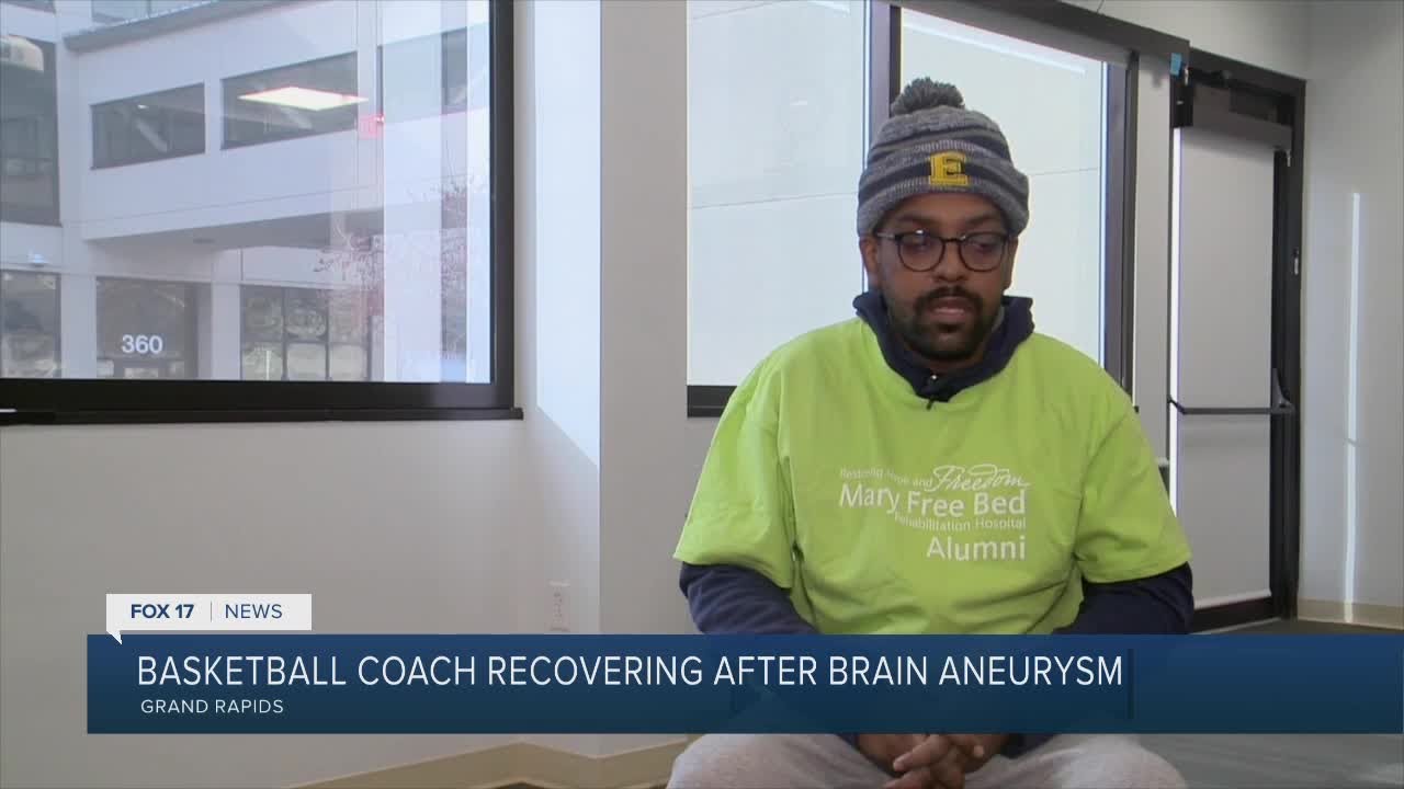 East Grand Rapids Basketball comes together to support assistant coach