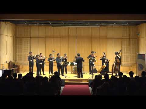 Смотреть «[제26회 광화문음악회] 카메라타솔 RV 293 Autumn 사계 중 가을» на YouTube