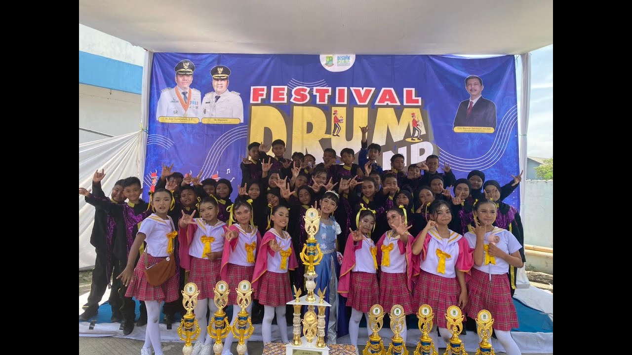 Juara Umum Konser Festival Drumband DISDIKPORA Kab Karawang 2025, Victory 2000 SDN Sarimulya III
