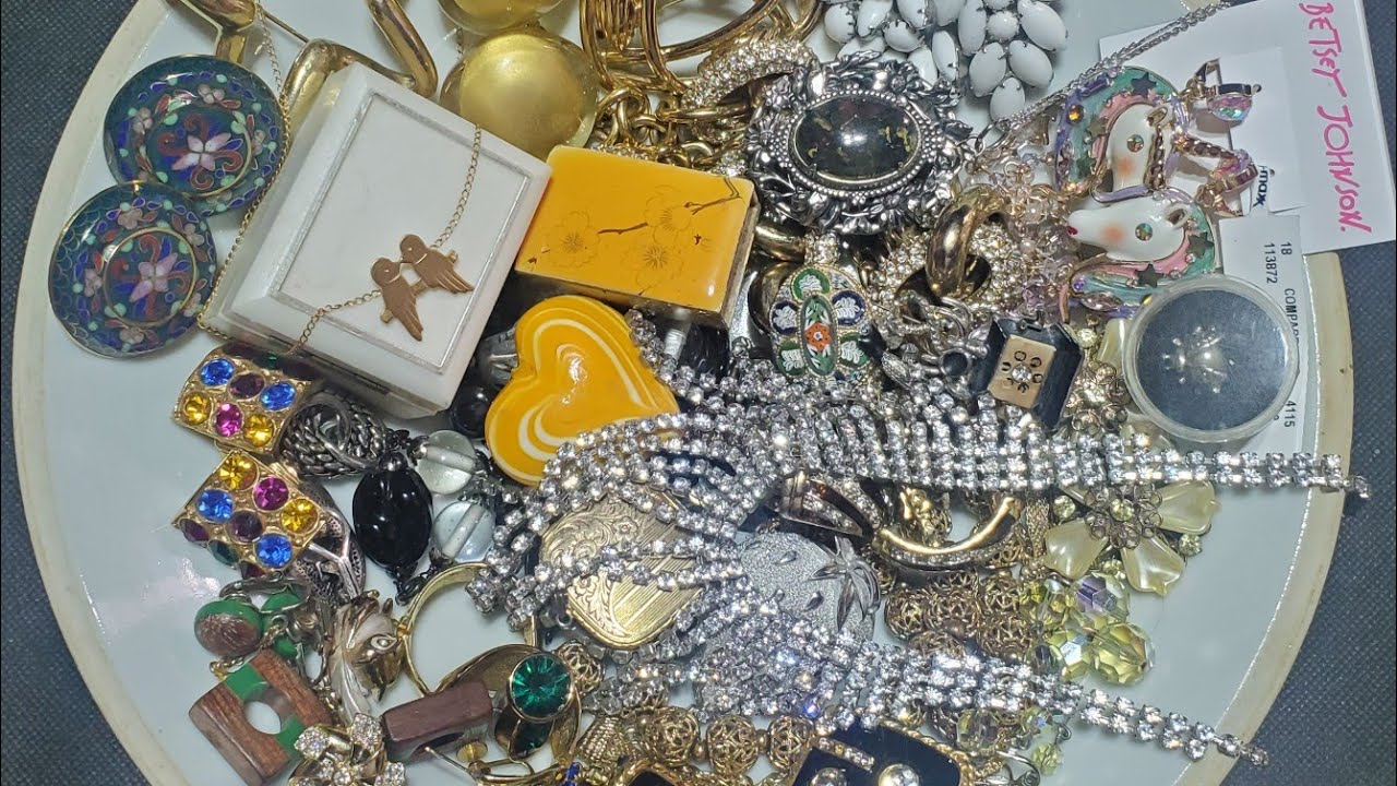 VINTAGE JEWELRY HAUL/GOLDETTE/ANN TAYLOR YouTube