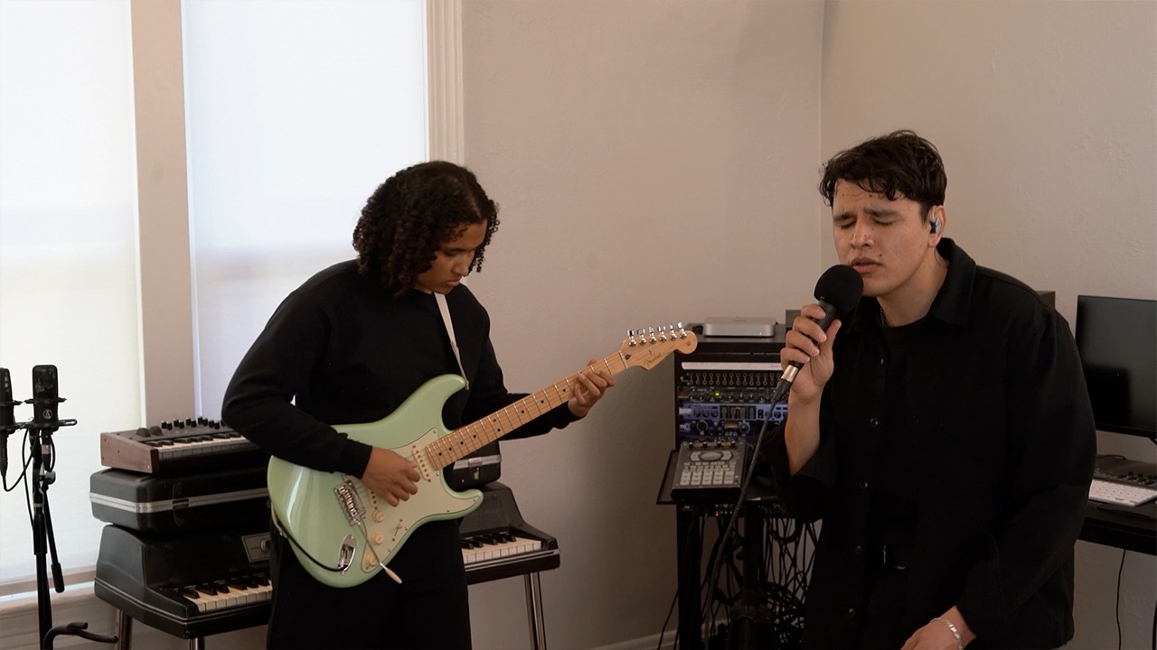 H.T.S. - Anthony Pena (Live)