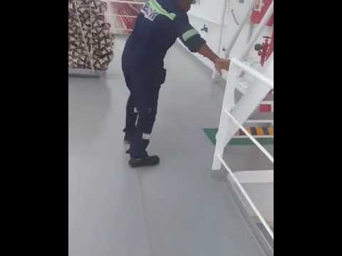 قلبك بحر مالح