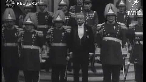 CHINA: Emperor of Manchukuo Puyi meets his Cabinet (1934) - DayDayNews