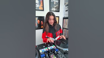 HEY!  🎚️🔪🔪🔪 #djmichelle #scratchdj #scratch #hiphop