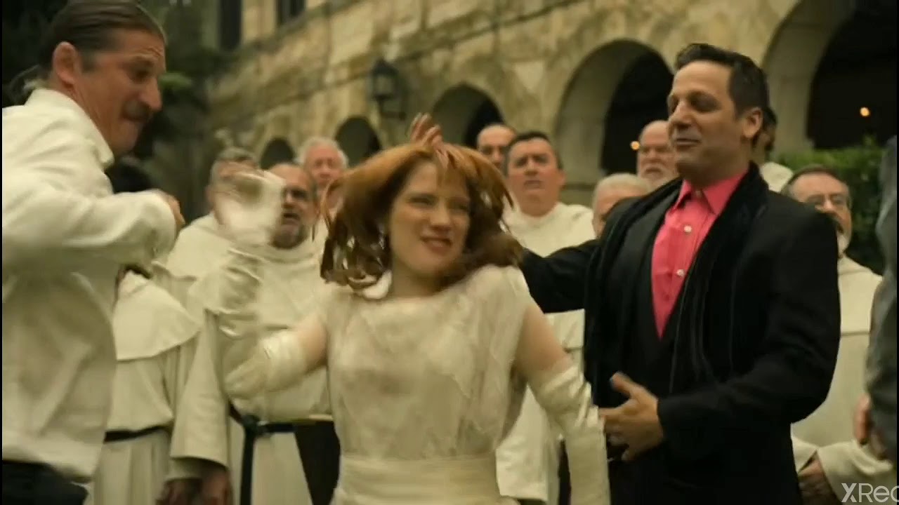 CANCION LA CASA DE PAPEL " La Boda de Berlin " - YouTube