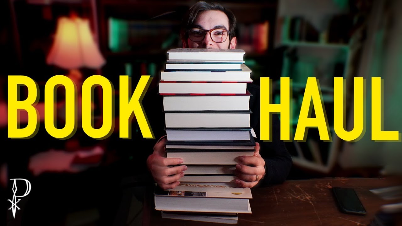 Огромная коллекция книг из нашей недавней поездки