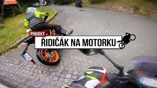 VIKY PÁD NA MOTORCE A JÍZDA ZA DEŠTĚ | MOTOŠKOLA | ŘIDIČÁK NA MOTORKU | ZDOKONALOVACÍ KURZ