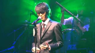 15 方大同 Khalil Fong Live in Hong Kong 2011 - 黑洞里 (27.08.11)