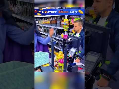 Они наказали продавца необычным способом!🥹❤️ #shorts #фильмы