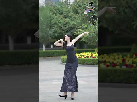 Asian Beauty Relaxing Music Dance 輕快的音樂和舞蹈 Ai Dance Beauty 
