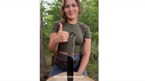 Her Survival skills will Fry 🔪 #camping #survival Skills #outdoors #lifehack #survival-smart-skills