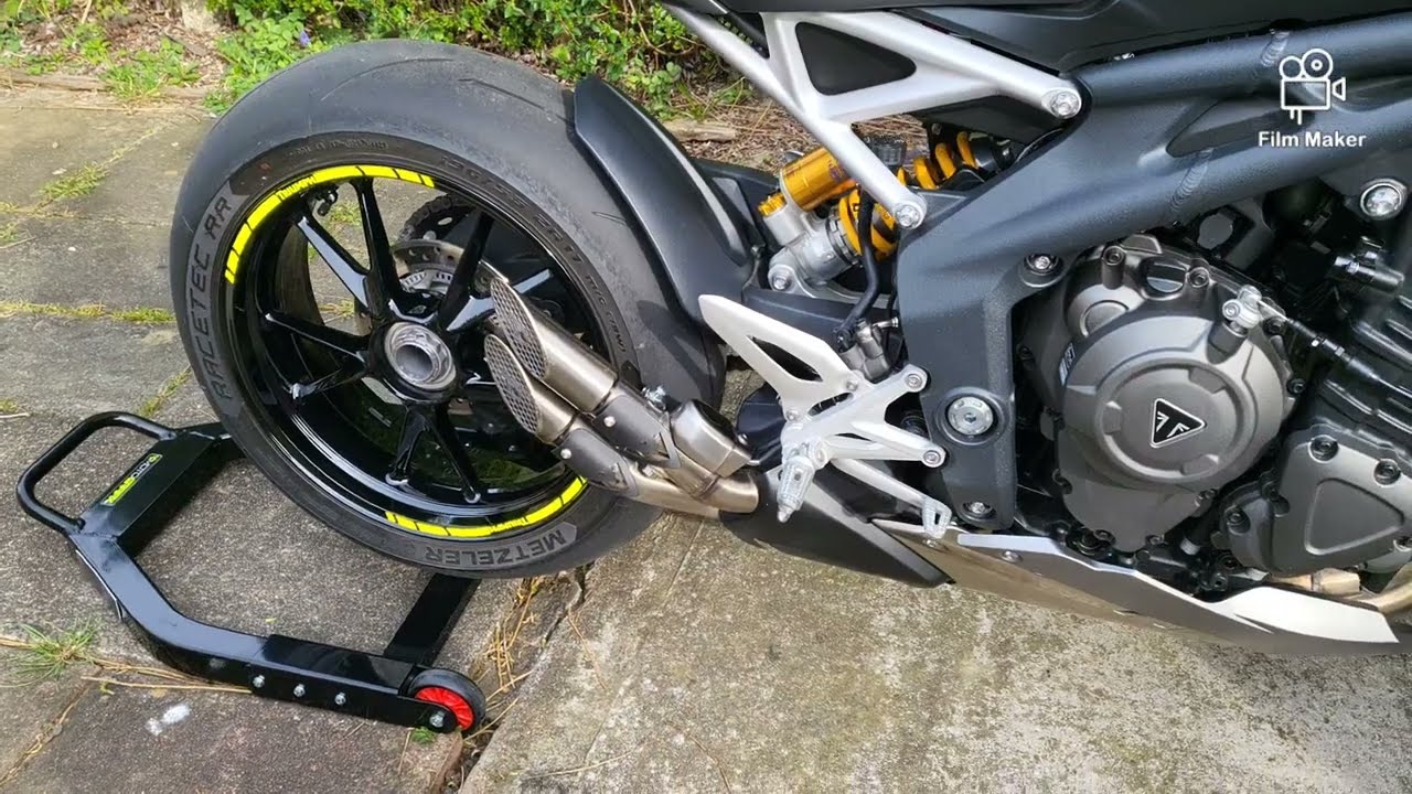 triumph speed triple 1200 rs exhaust, pro race s1. - YouTube