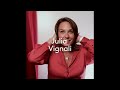 [Nos visages] Julia Vignali, animatrice d'« Affaire conclue » et de « Voix de stars »
