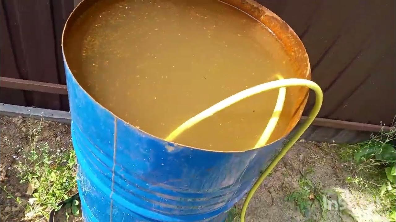 Как вылить воду из бочки без насоса. Шланг для полива из бочки без насоса. Полив из шланга из бочки. Как вылить воду из бочки без насоса. Насос садовый sterwins для полива из бочки 5000 л/час.