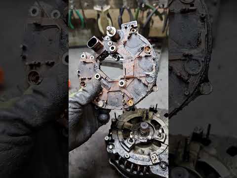 Как выглядят новые генераторы Denso
