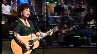 Kitty Wells--This White Circle chords