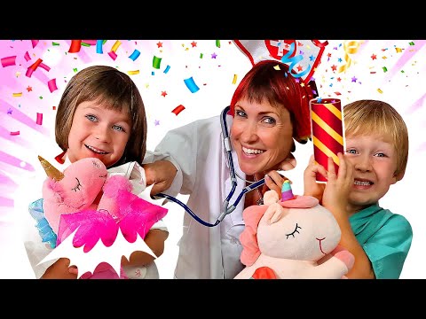 La licorne est enceinte!! 🦄  Vlog famille de Bianca et ses jouets. Jeux de docteur pour enfants