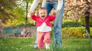 Babies Taking Their First Steps Compilation 2014 [NEW]