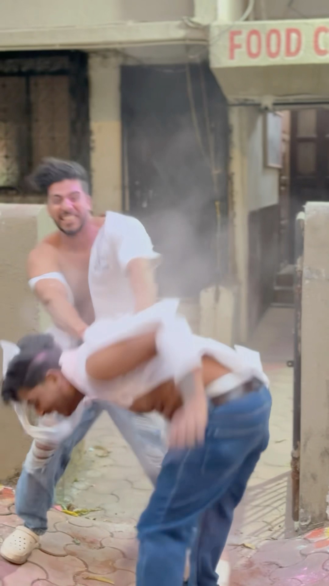 Bura na mano holi hai ? | logo Ki holi vs hamari holi ? #comedy  #funny  #shorts