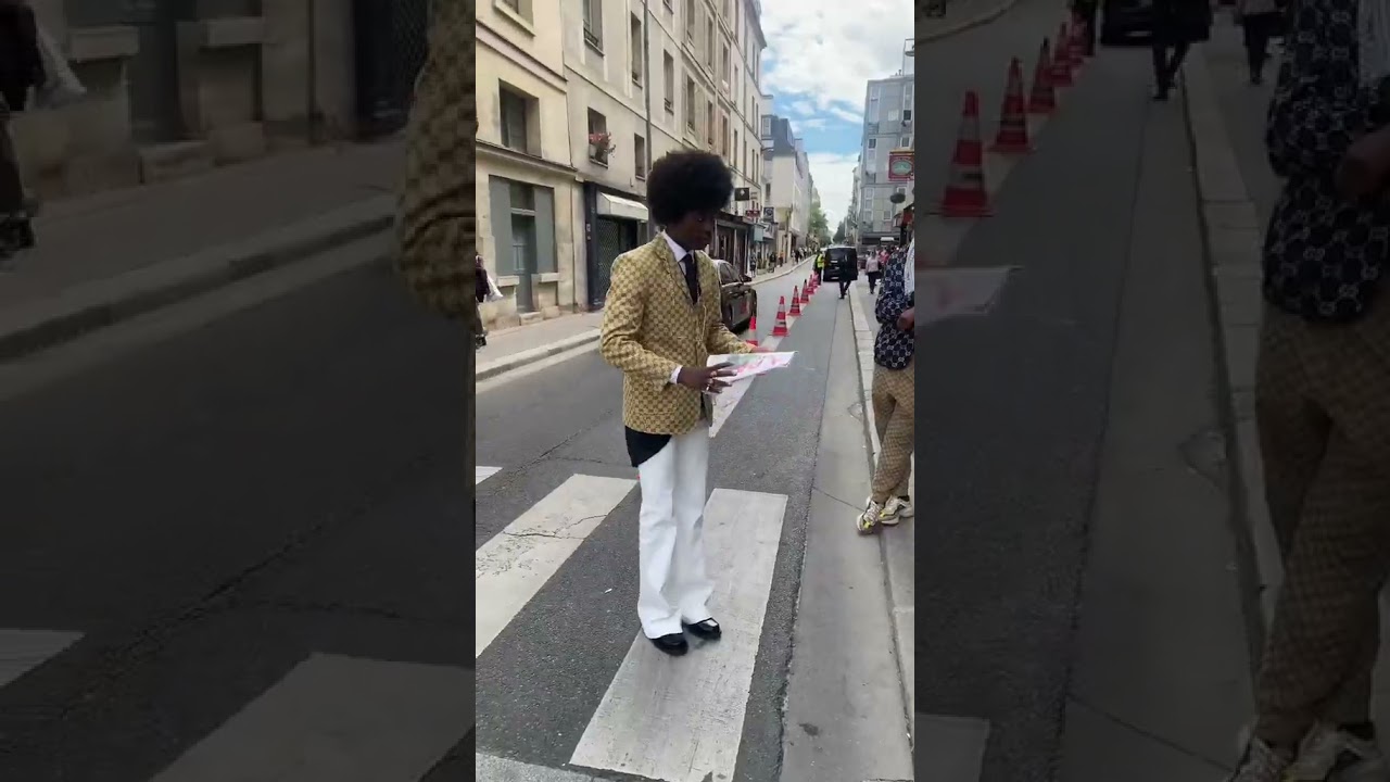 Paris street fashion 