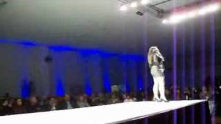 Fê- Menina No New Fashion