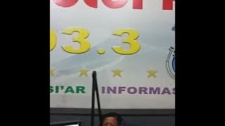 English Announcer El victor 93,3 fm(5)