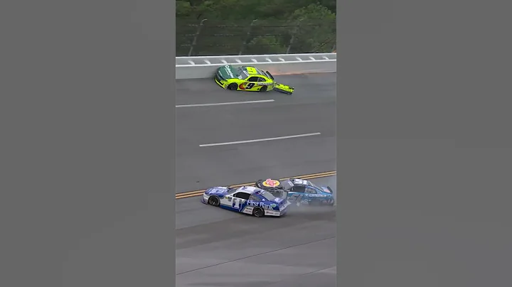 MASSIVE WRECK AT TALLADEGA 😱 #NASCAR #RACING #CRASH #WRECK #TALLDEGA