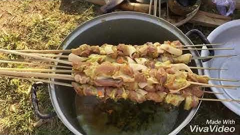 Bí mật món thịt nướng cơm lam của người Bana Tây nguyên!