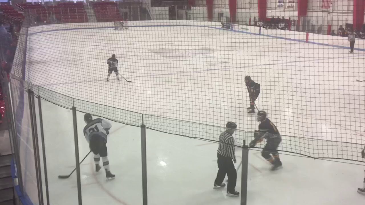 Ice Hockey: Mike Racioppi nets the game-winner for Middletown South