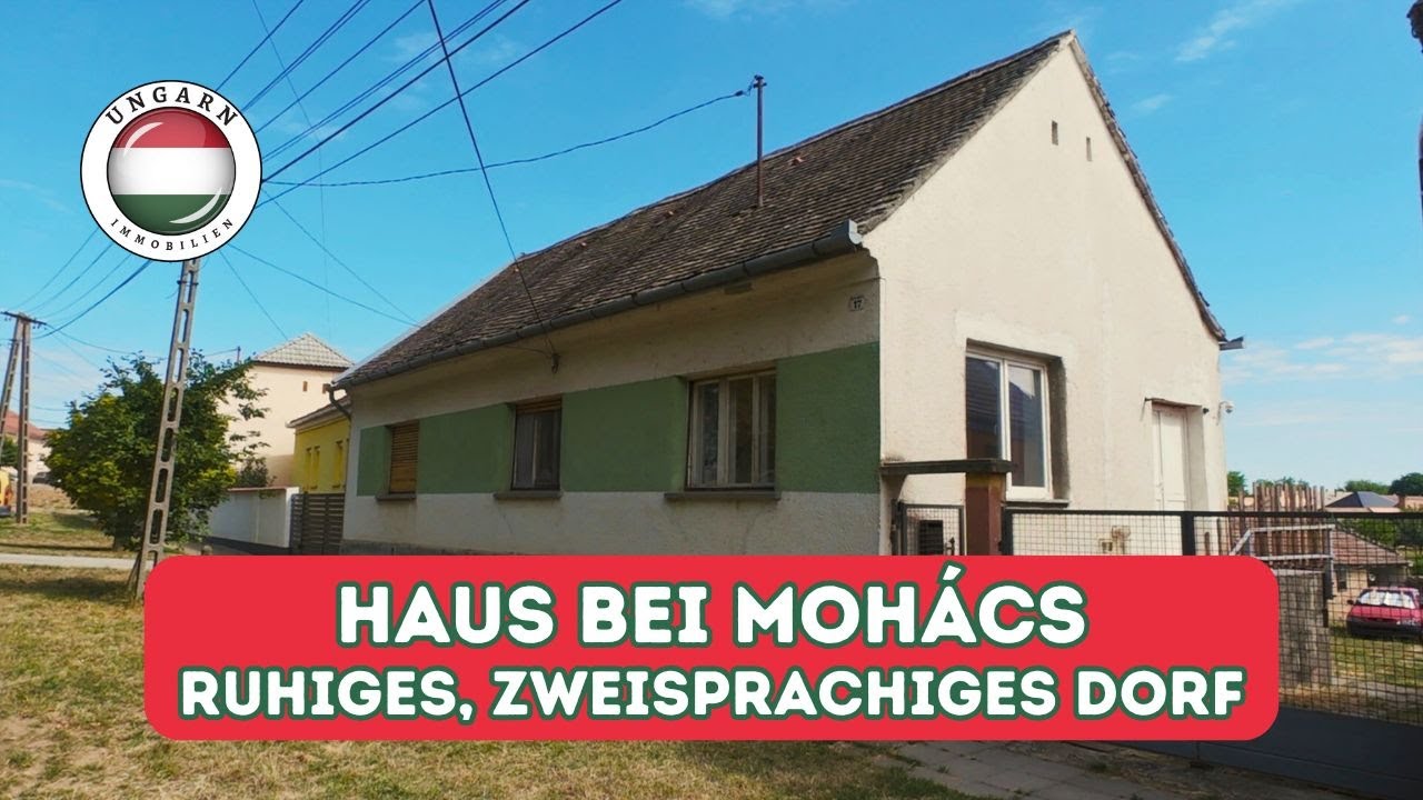 Dorfhaus in einem zweisprachigen Dorf bei Mohács in Südungarn
