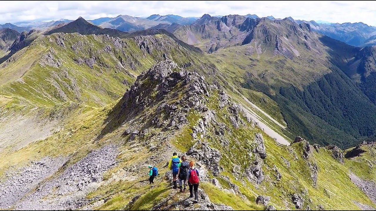 2017 & 2018 - Lake Angelus Hut - Robert Ridge - Lewis Tops - The Apprentice