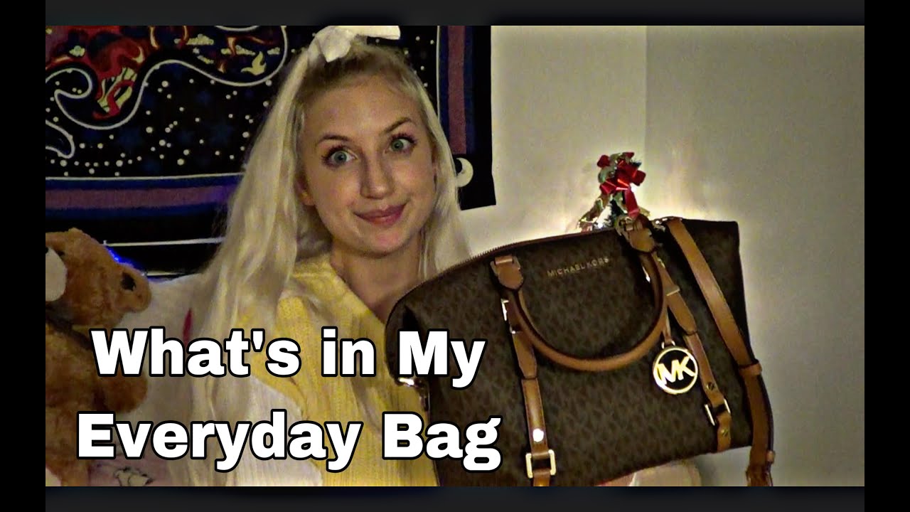 What's in My Bag? D YouTube