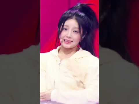 <strong>Tick</strong>-Tack - ILLIT #ILLIT #<strong>Tick</strong>-Tack #アイリット #아일릿 #Shorts #MusicBank | KBS WORLD TV