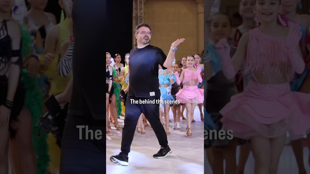 They all wanted to be in the video 😅