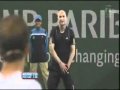 Sampras se pica con Agassi en pleno juego de Tenis por Haiti. Agassi Sampras fight during a match
