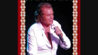 Watch Engelbert Humperdinck Deep In My Heart video