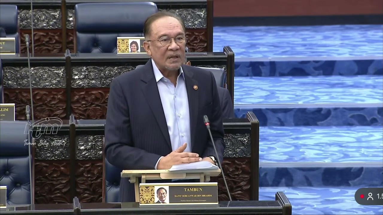 Anwar, kenapa dulu nak tangkap Azam Baki, sekarang sayang ya amat?!