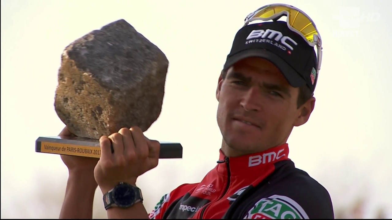 Paris-Roubaix 2017 - Victoire de Greg Van Avermaet (Trouée d'Arenberg et arrivée en live)