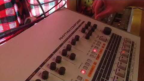 Behringer TD-3 and Roland TR-909 reaitime jam