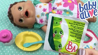 Feeding Vintage Baby Alive Changing Time Baby Peas Doll Food to Little Olivia