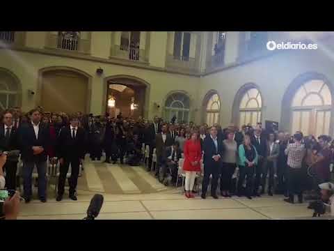 El Govern entona