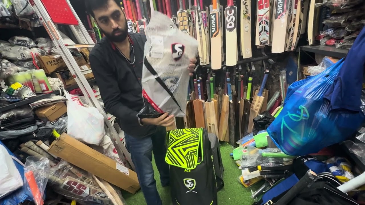 SG PREMIUM CRICKET KIT🖤🖤 | WHATSAPP 8141061700 