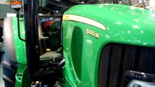 Трактор John Deere - видео сельхоз техники от ООО АГРОМЭН(Аграрная компания России ООО АГРОМЭН представляет Вашему вниманию сельскохозяйственную технику john deere..., 2010-05-26T11:05:58.000Z)