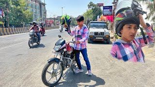 Bich road me petrol khatam ho gya 😢 / by sahil joshi