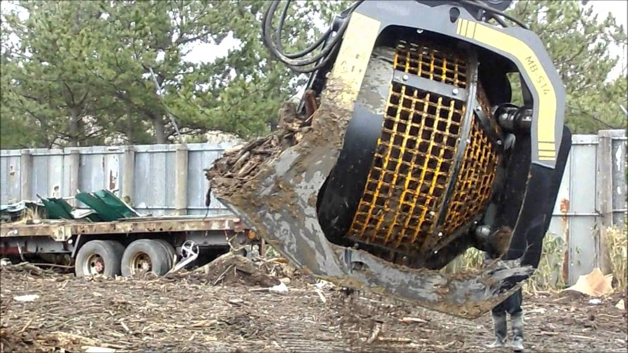 バックホウアタッチメント型回転ふるい機「MBスクリーンバケット 