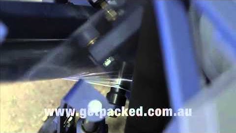 Pallet Wrapper Semi Automatic Lantech Q300