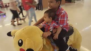 Balita Lucu Naik Robot Odong odong Pikachu