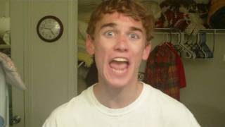 Miley Cyrus Bashes Twilight!!